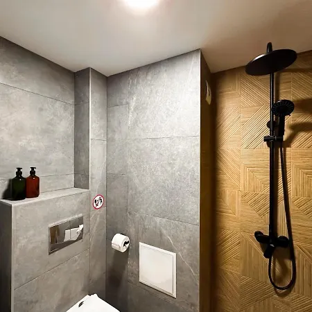 Lejlighed Private Desk Fridge Shared Bathroom *